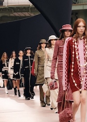 世界最高峰『パリコレクション』なんで有名なの？