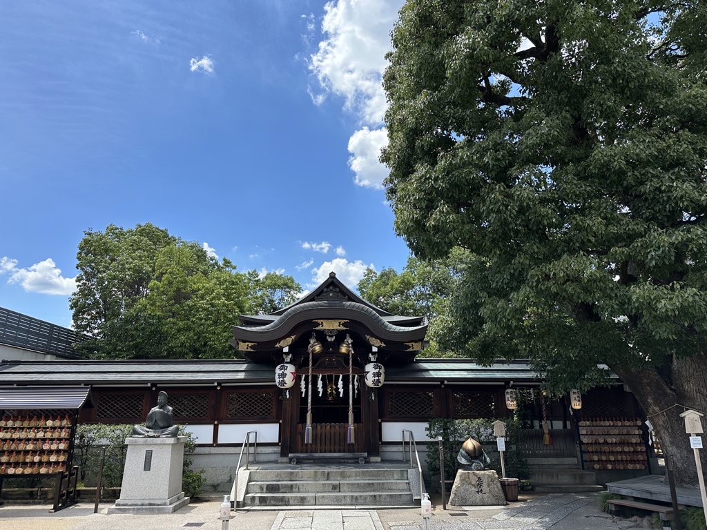 京都：晴明神社と白峯神宮