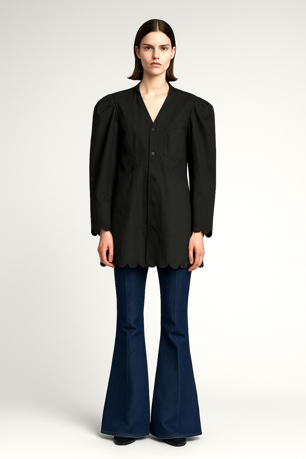 パワーショルダー・ブラウス -普遍の可愛さに、80年代の強さを添えて