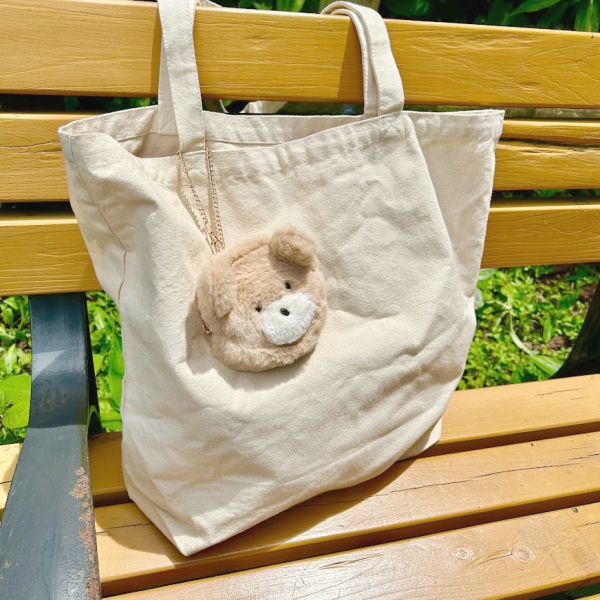 【商品のご紹介】フワフワくまさんのフェイスポーチ♪