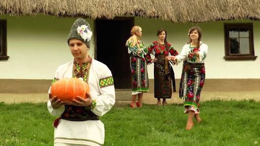 （豆知識）ウクライナの意外な古きプロポーズ様式とは
