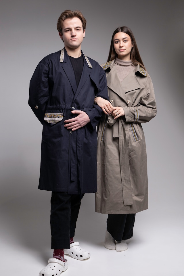 【新着お知らせ】ウクライナ伝統手刺繍・スプリングジャケット/コート&トレンチコート入荷のお知らせ