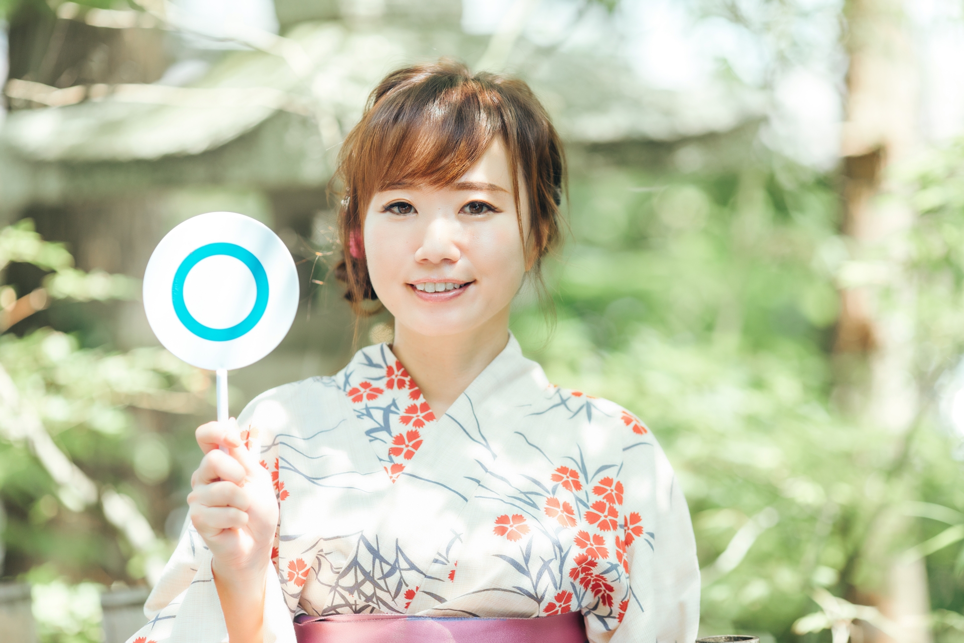 緊密な結びつき ＝絆　(bonding) を確立する。