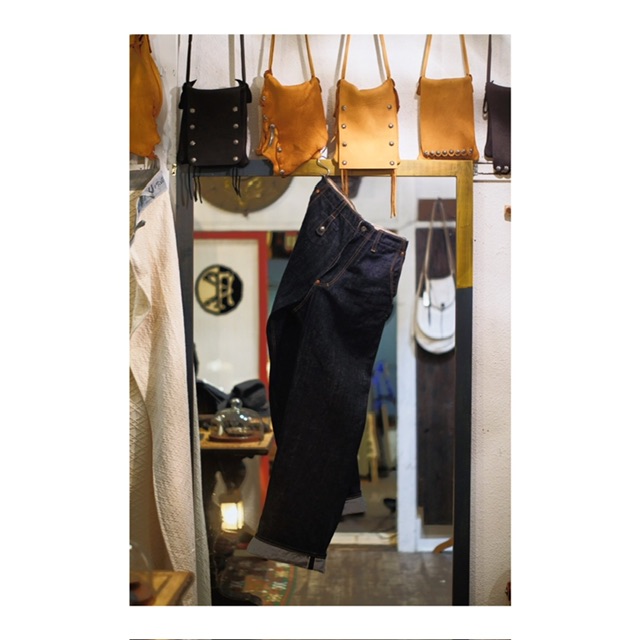 PLEST BENCH MADE CLOTHING.