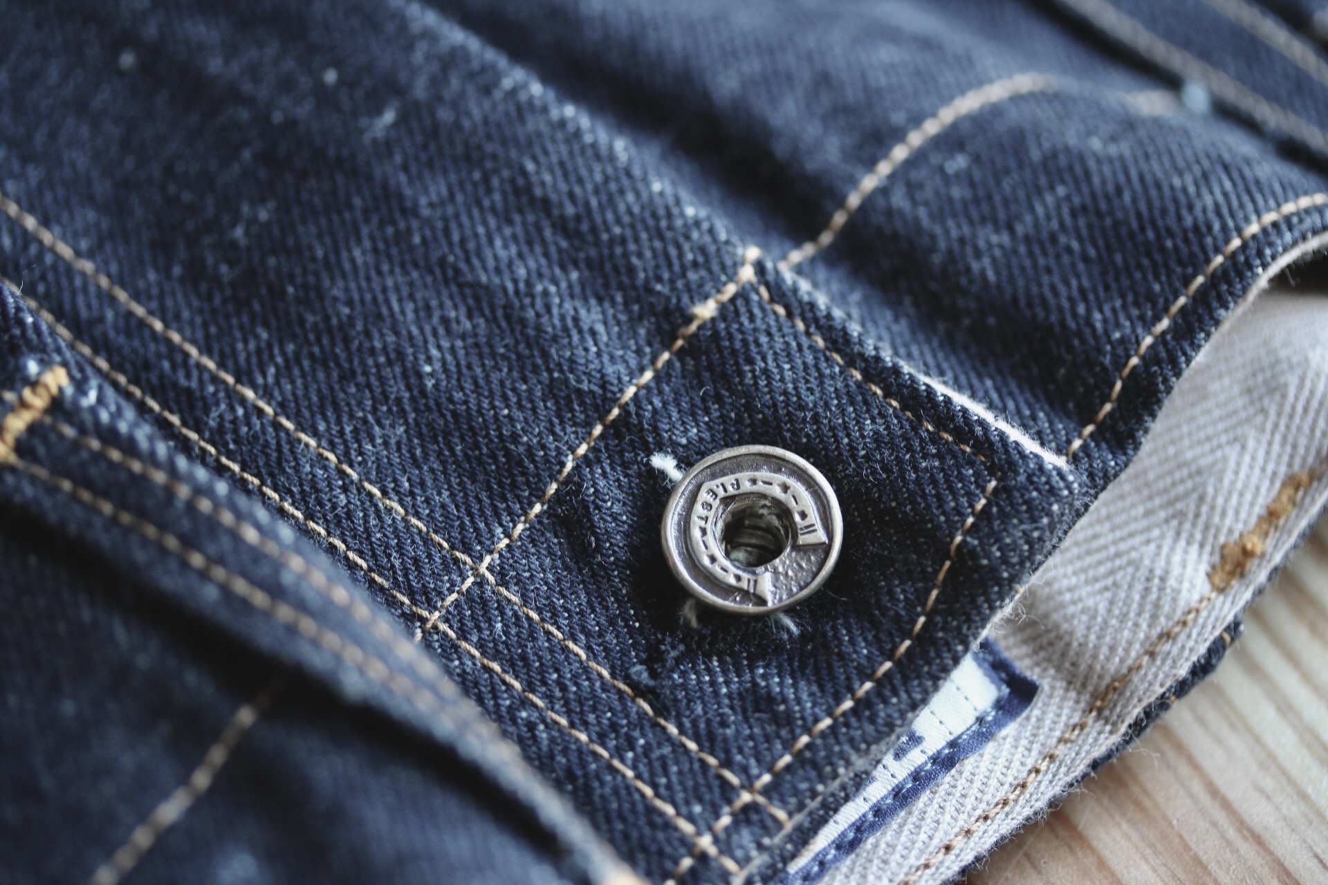 PLEST DENIM Vol.1 ORIGINAL BUTTONS.