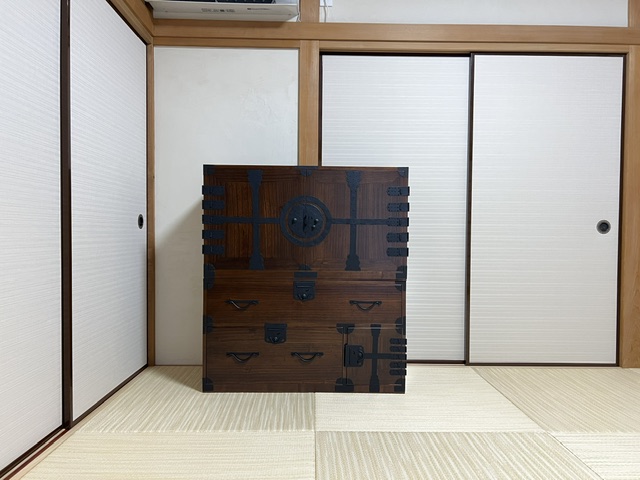 桐たんすをリフォームしました。