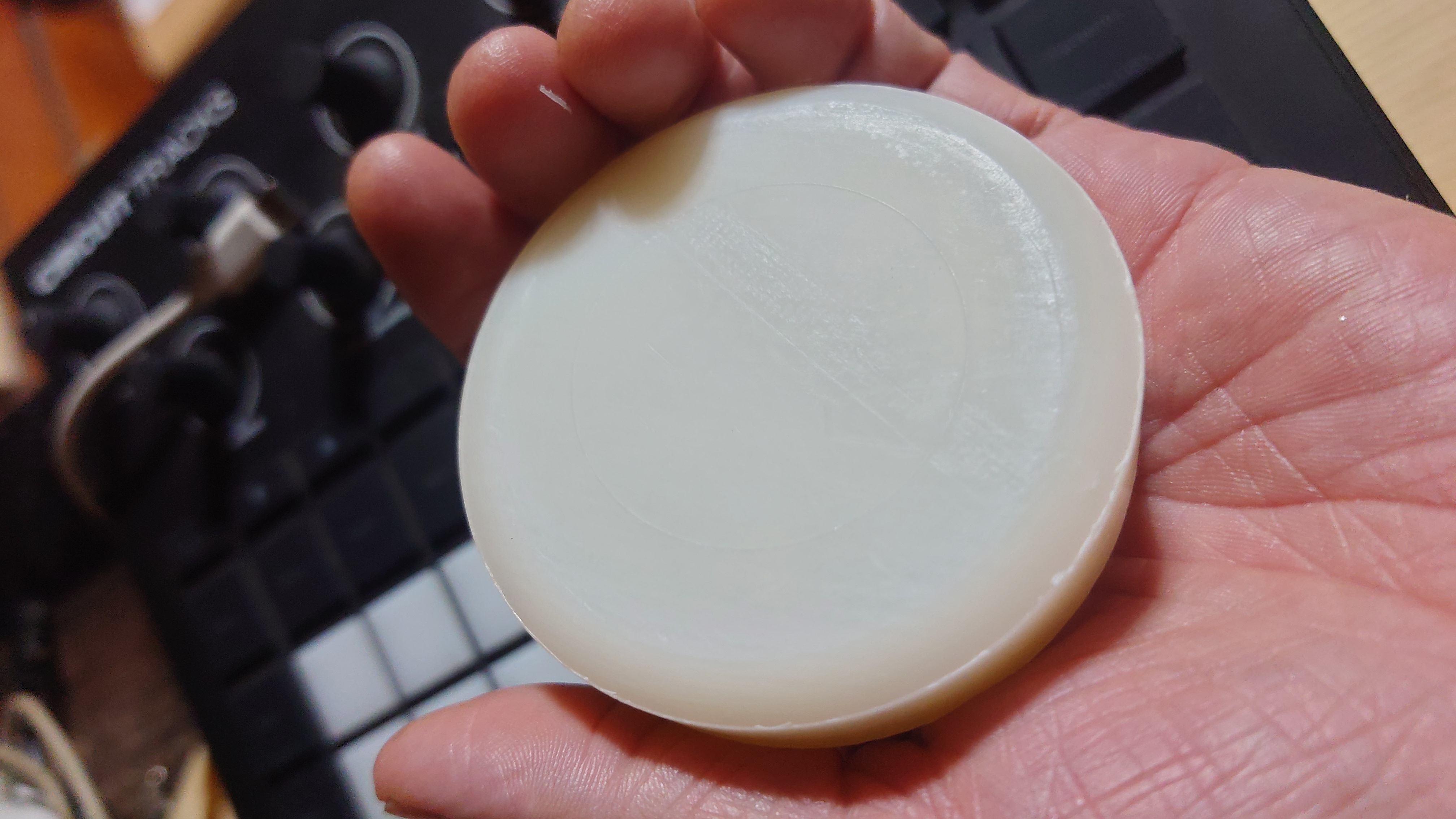 緑の絹から作られたアミノ酸石鹸
