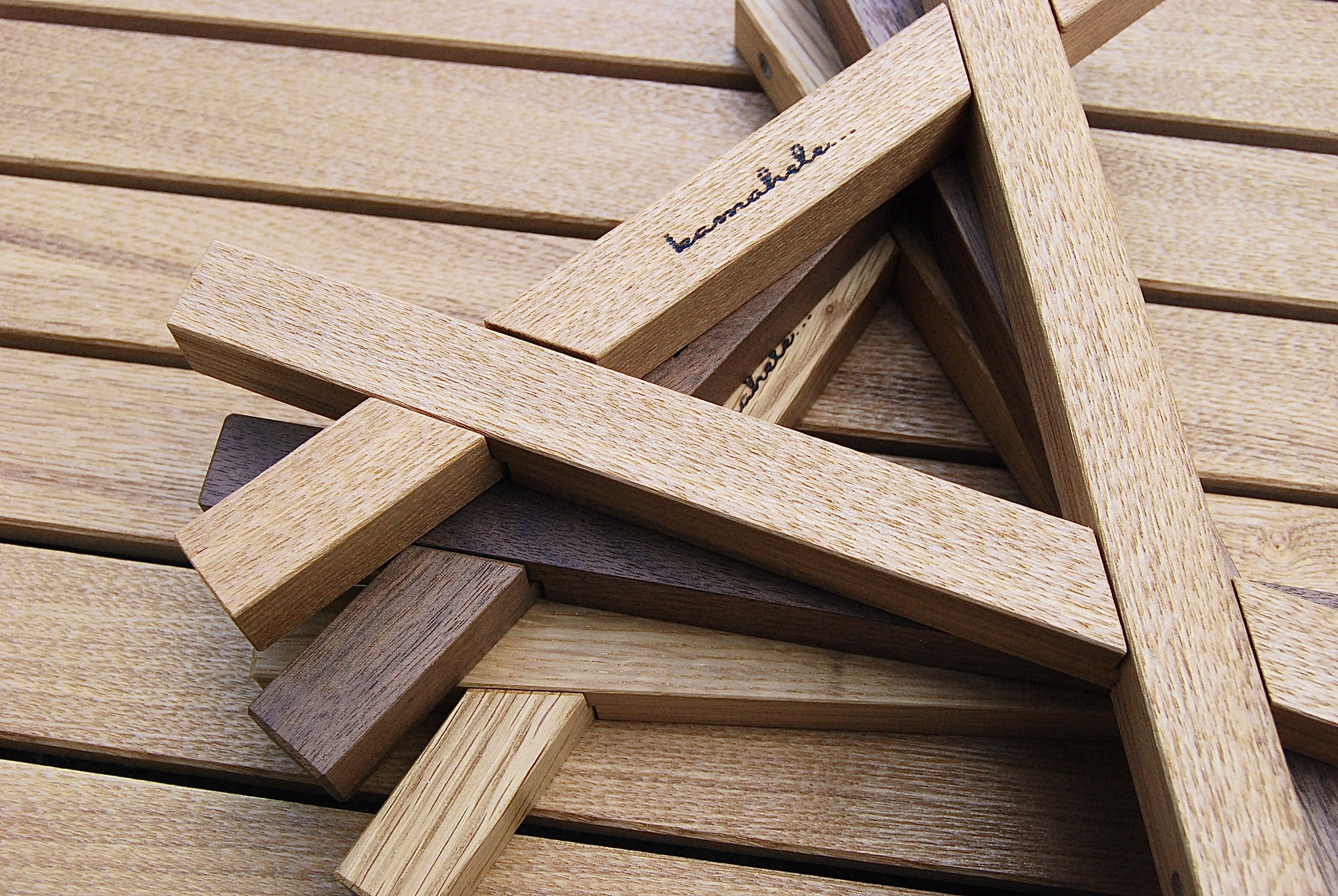 タモ・オーク・ウォルナットのコースター