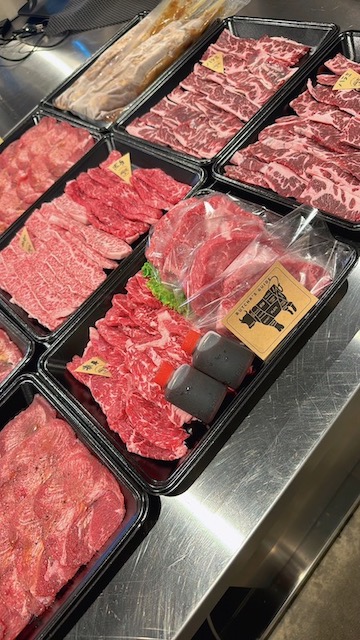 NIKU恋はお盆期間休まず営業します🙌