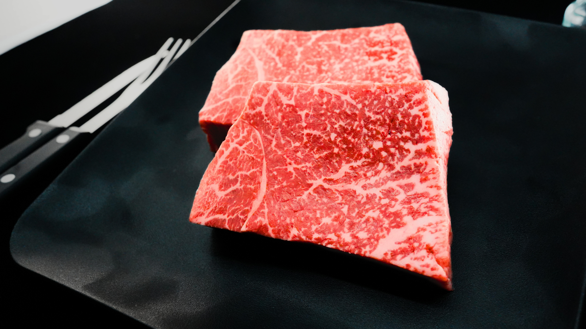 【食べる美容液✨】翌日の元気をチャージする「NIKU恋の美活赤身肉」🥩