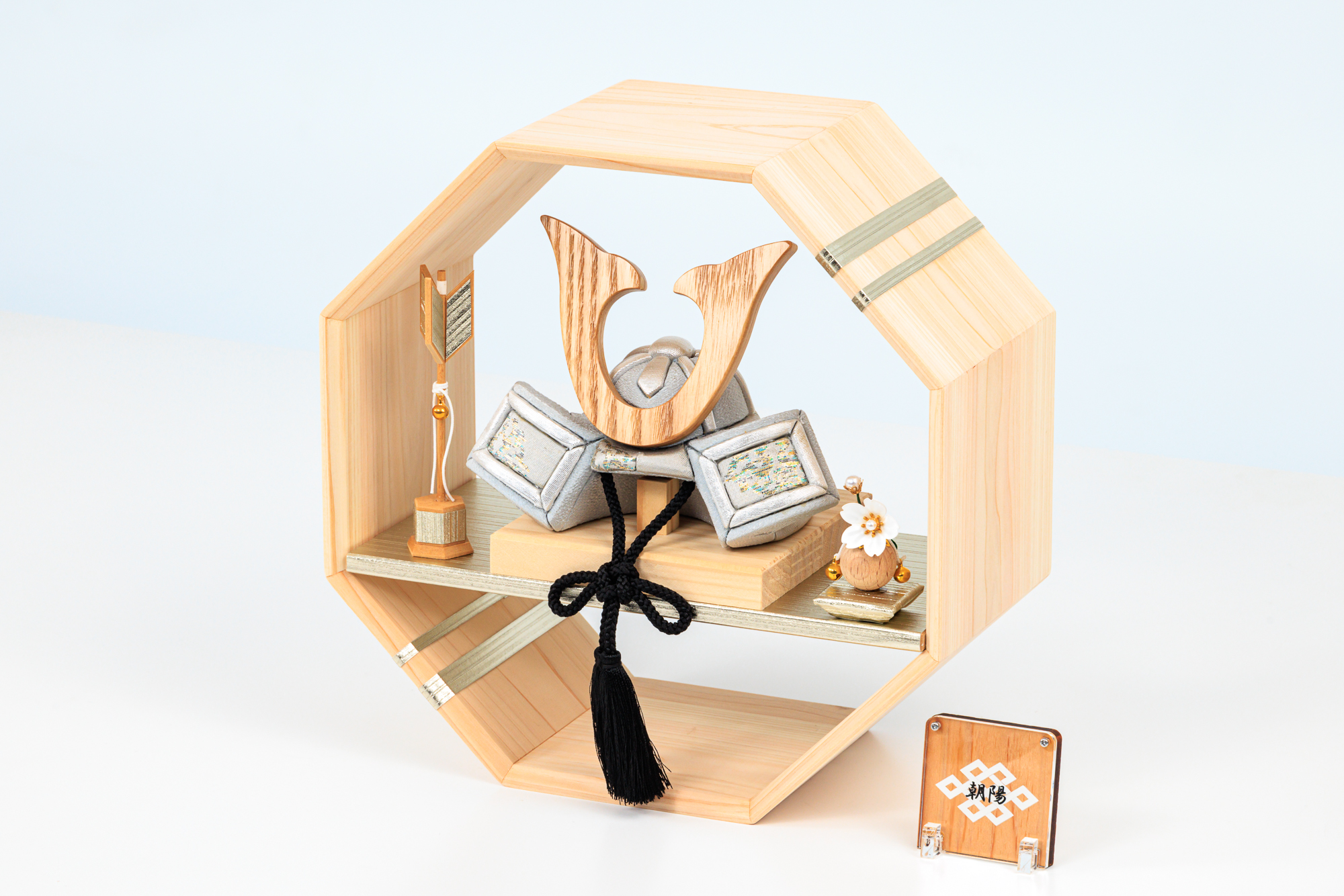 インテリア風で飾りやすい八角飾り！