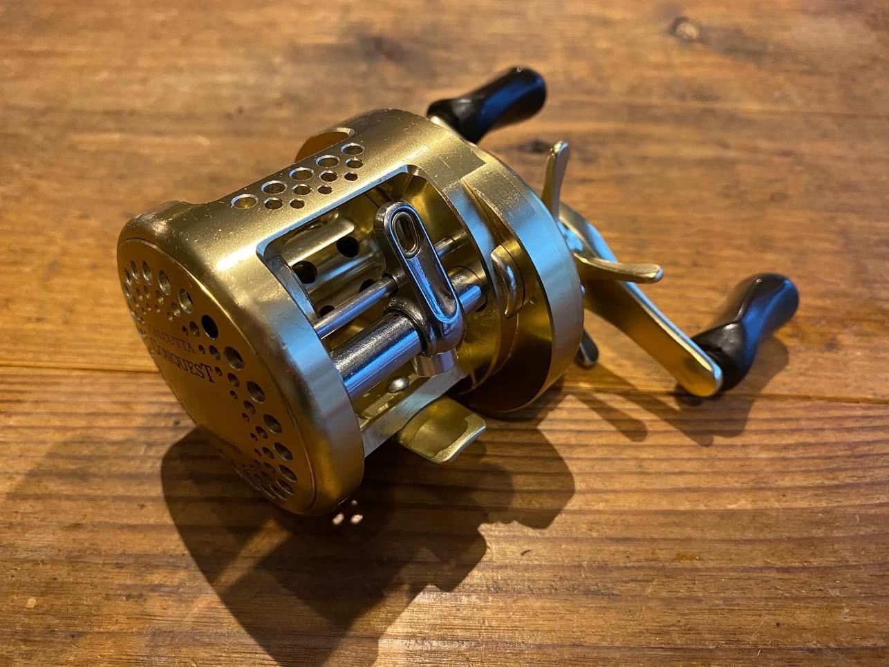 shimano カルカッタコンクエスト201