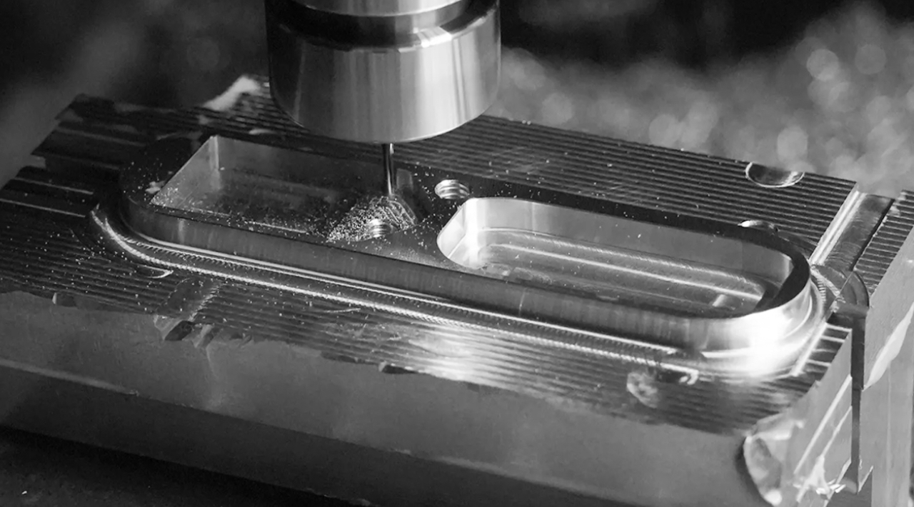 CNC削り出しのアルミ合金ベース