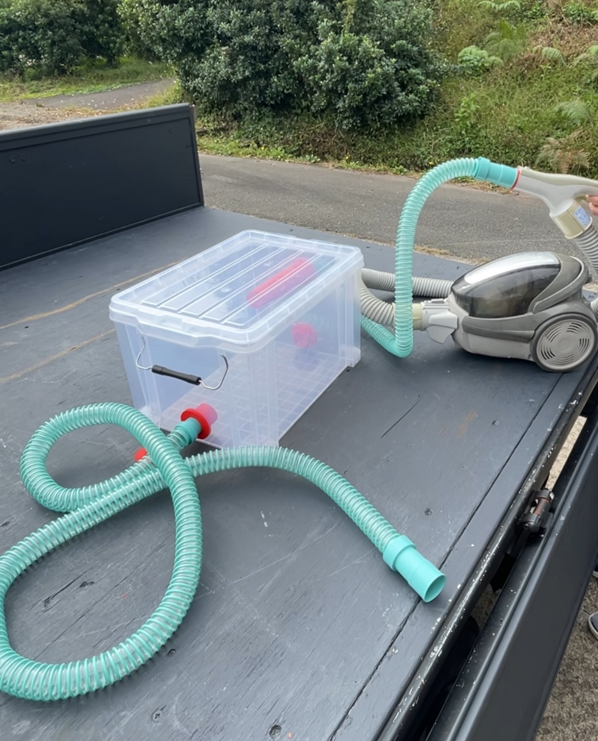 蜜蜂吸い取り機を作る