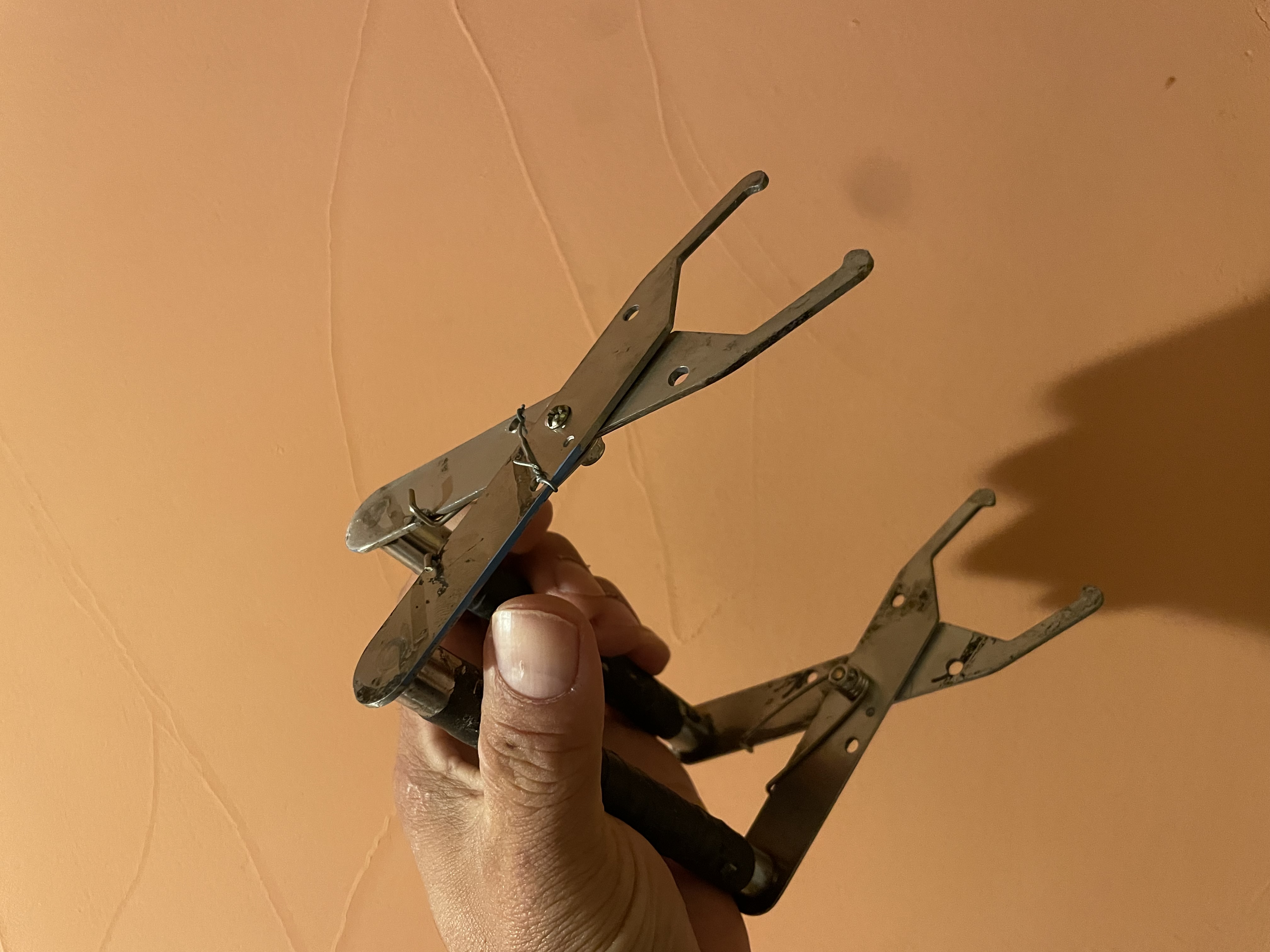 自動蜂落とし機を作る