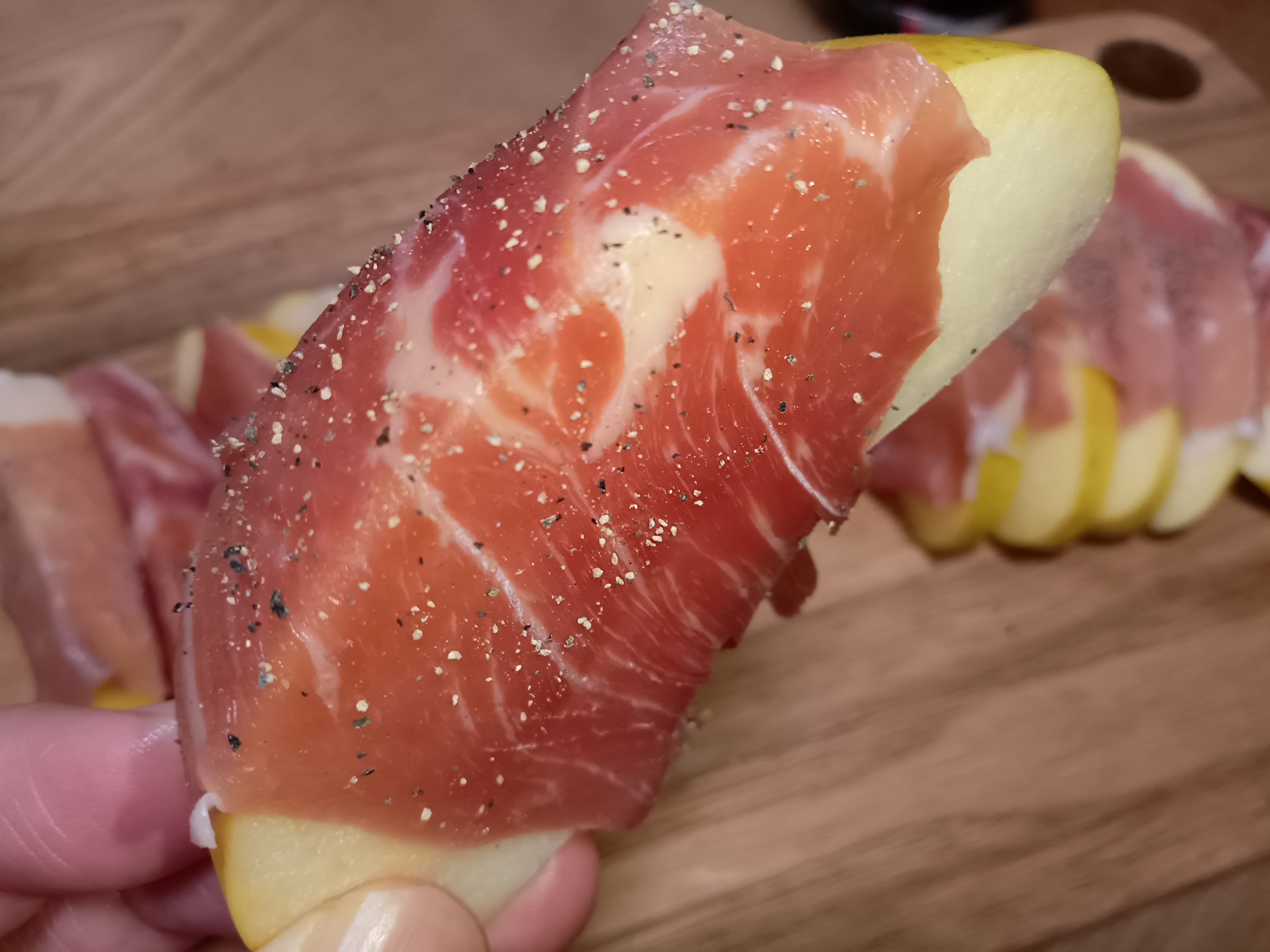 【パンチェッタとシナノゴールド】