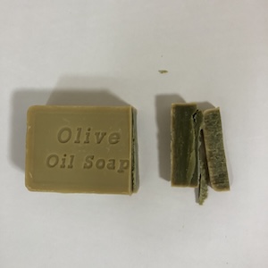 同じ石鹸でも石鹸の色が違うことをご理解お願いします