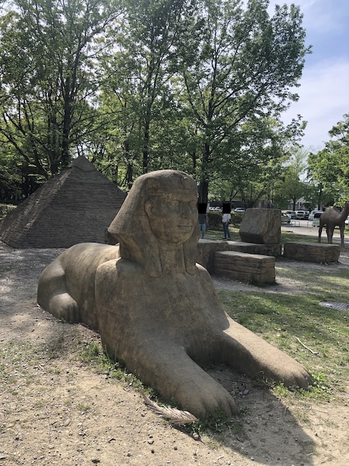豊橋市の向山緑地にあるスフィンクス