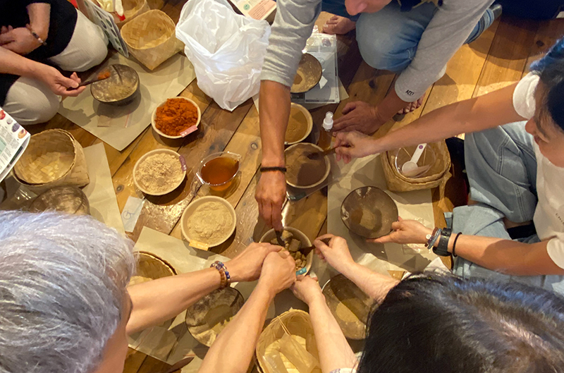 宇宙とつながるお香作りワークショップfrom BALI in 札幌 / 鹿児島