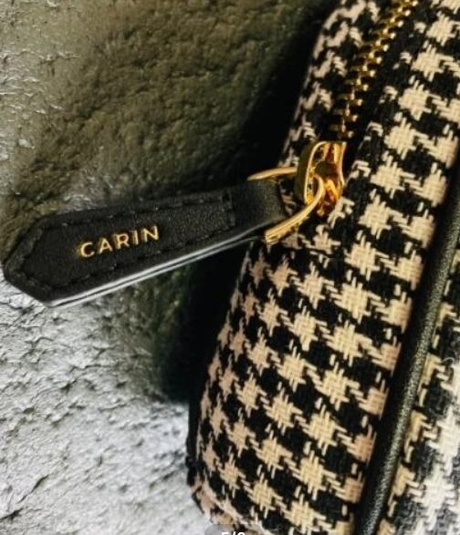 意外や意外❣✨あの韓国の人気アイウェアブランドCARINからバッグや手鏡が当店にて集結…