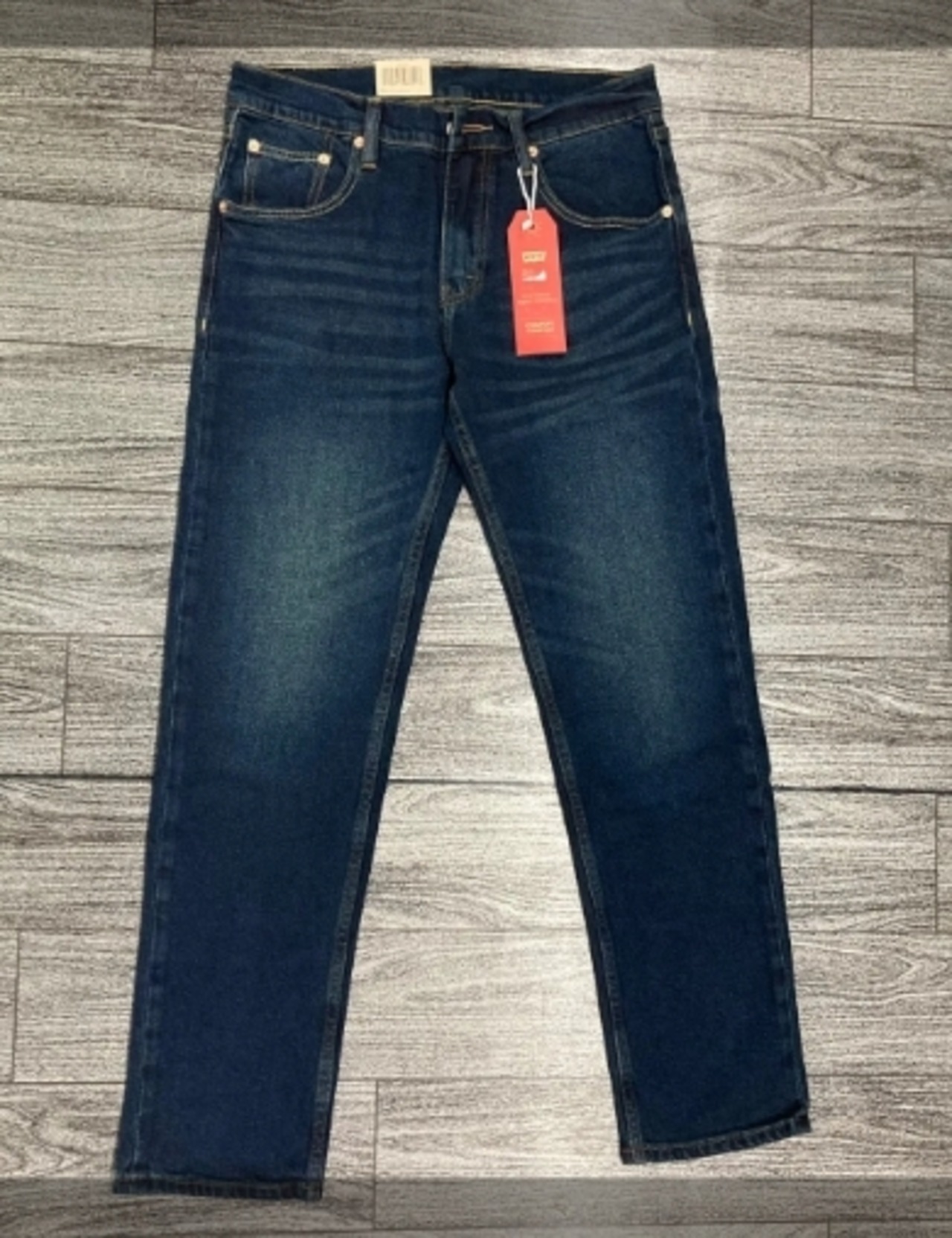 早い者勝ち💨💨濃いブルー色がオトコを上げるリーバイス511ストレッチデニム👖が残りあと1個…