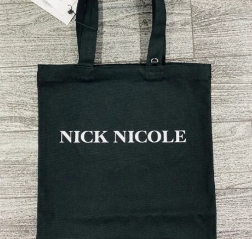 ありふれたトートバッグはもう止めませんか❓✨海外オリジナルブランドで新たな女子💕を演出…