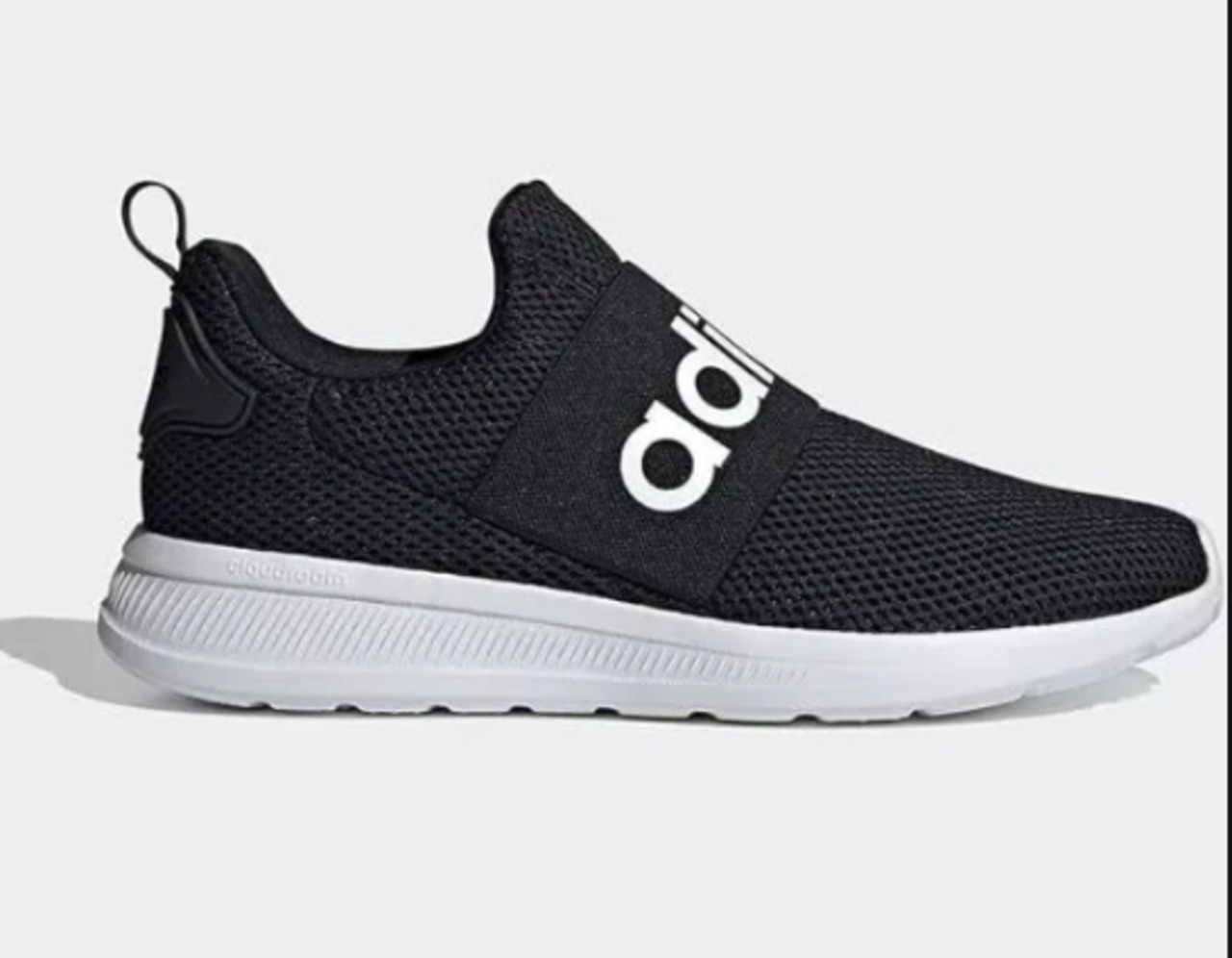 失敗しないスニーカー選び👟はM-A屋へ✨✨いま話題のブランドが勢ぞろい中です👍👍