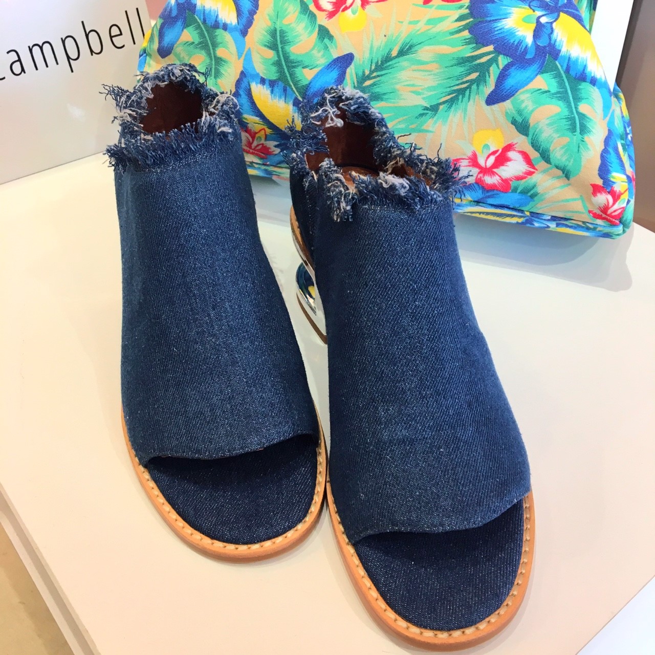Jeffrey Campbell　新作入荷！！