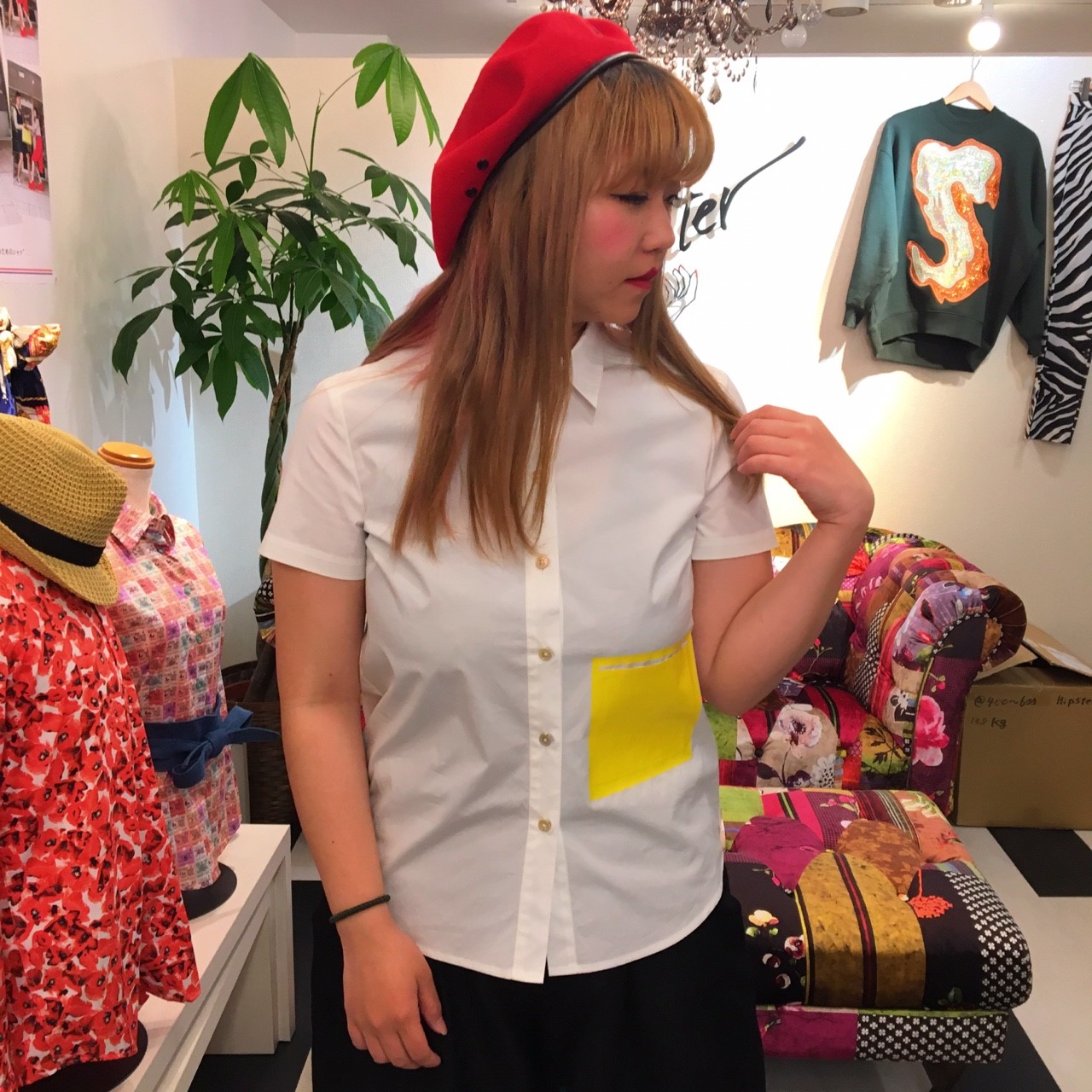 柄シャツ入荷しております～！！