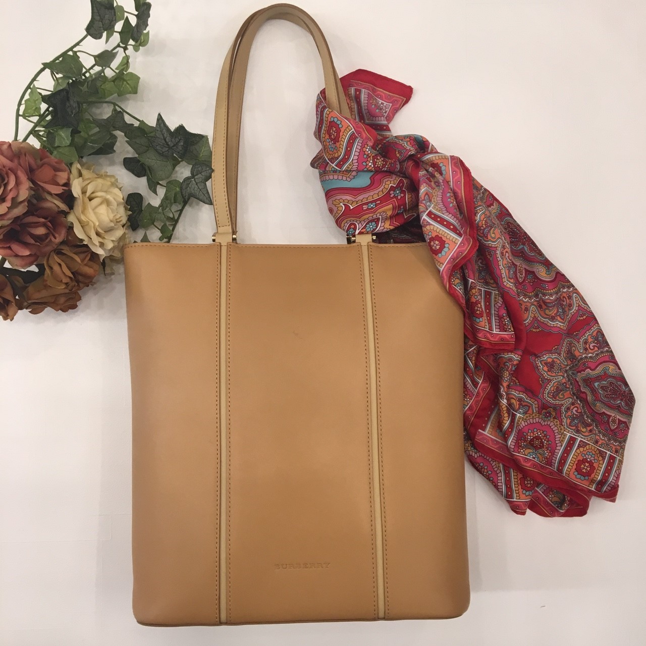 Burberryハンドバッグ☄