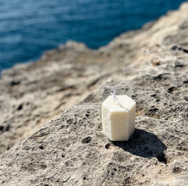 メノルカ島の海塩入り🕯無香料のソイキャンドル🕯
