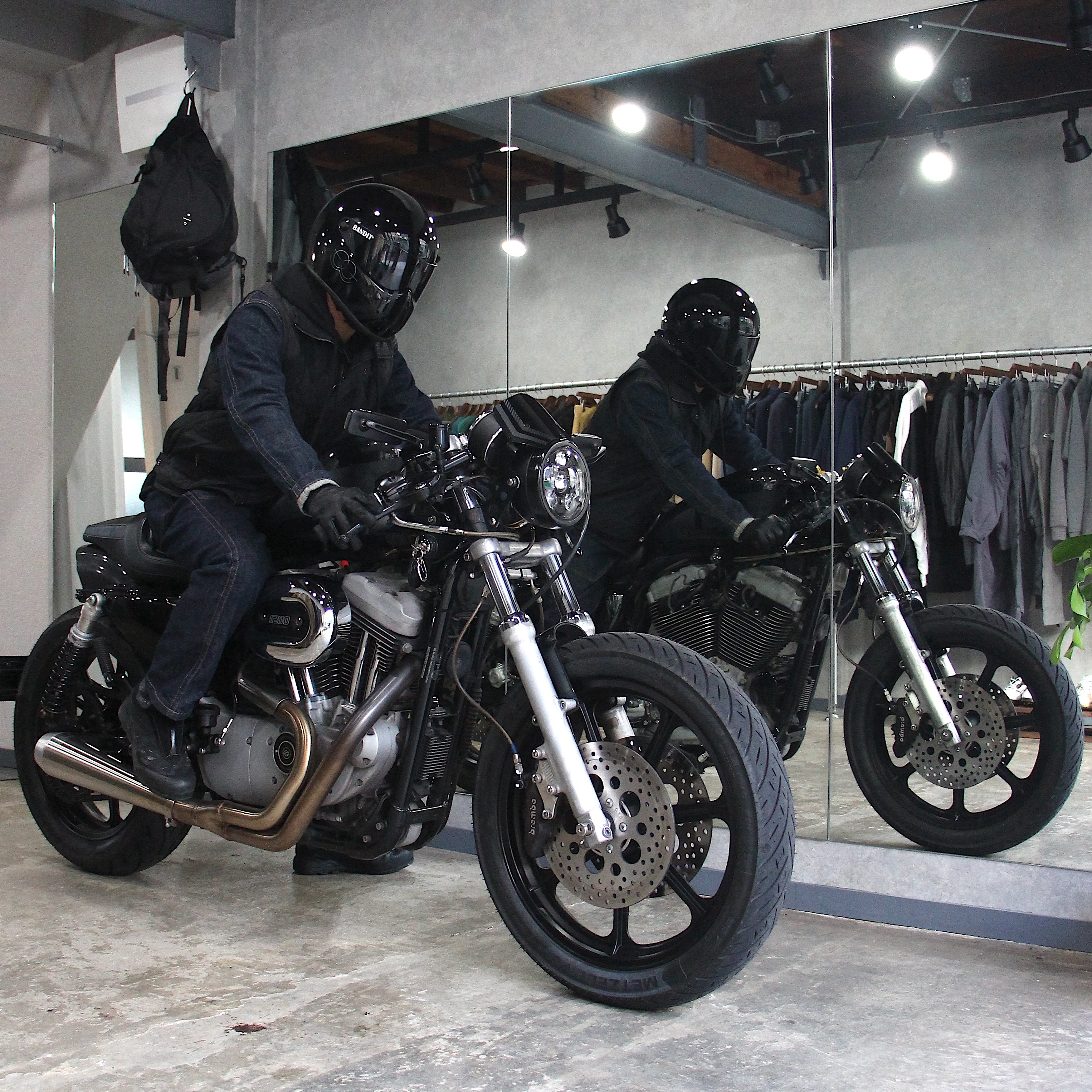 Customer Snap Vol.1