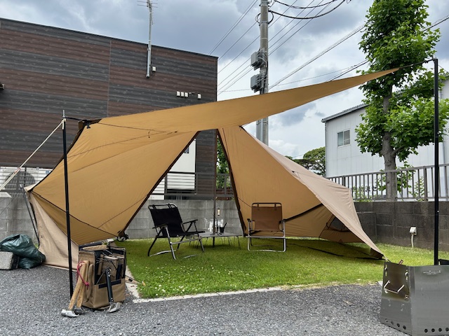【 GIGI- 1 (ギギ1) 】 を、当店 "ソト" にて 《 展示 》致します^ ^　