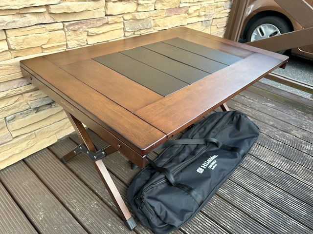 HIlander【CHEFF TABLE《ダークブラウン》】が新ロゴで登場❗️入荷致しました^_^