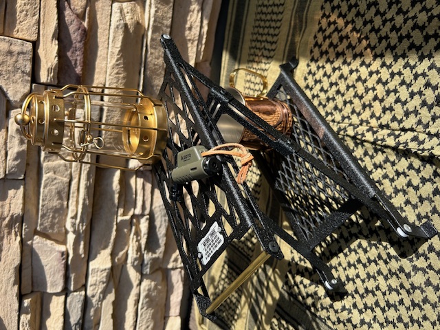 ネイチャートーンズ リトルブレイクスタンドミニ サテンブラック が"コンパクト" に際立ちます✨