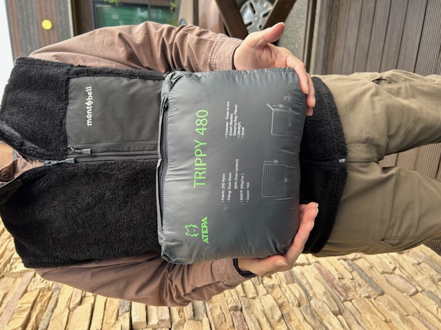 ATEPA【"多機能"ダウンブランケット<チャコール>】が"多機能過ぎ"で…^ ^👍 入荷❗️