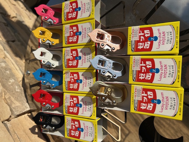 村の鍛冶屋【🆕レトロかわいい《Z缶切り》】に《金・銀・銅》カラーが仲間入り致しました＜実店舗販売＞