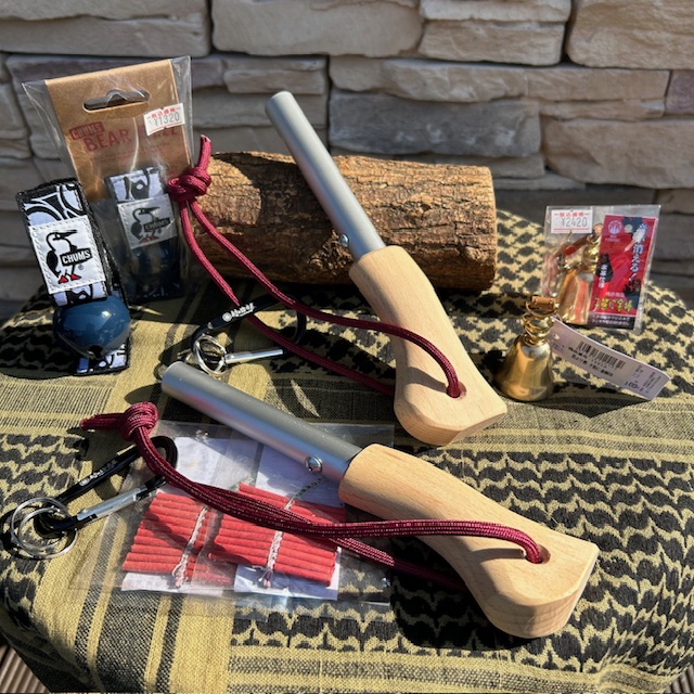 【 熊 🐻 < クマ > 対策グッズ 】 "少量" 入荷しております^ ^♪ 熊おどし・ベアベル