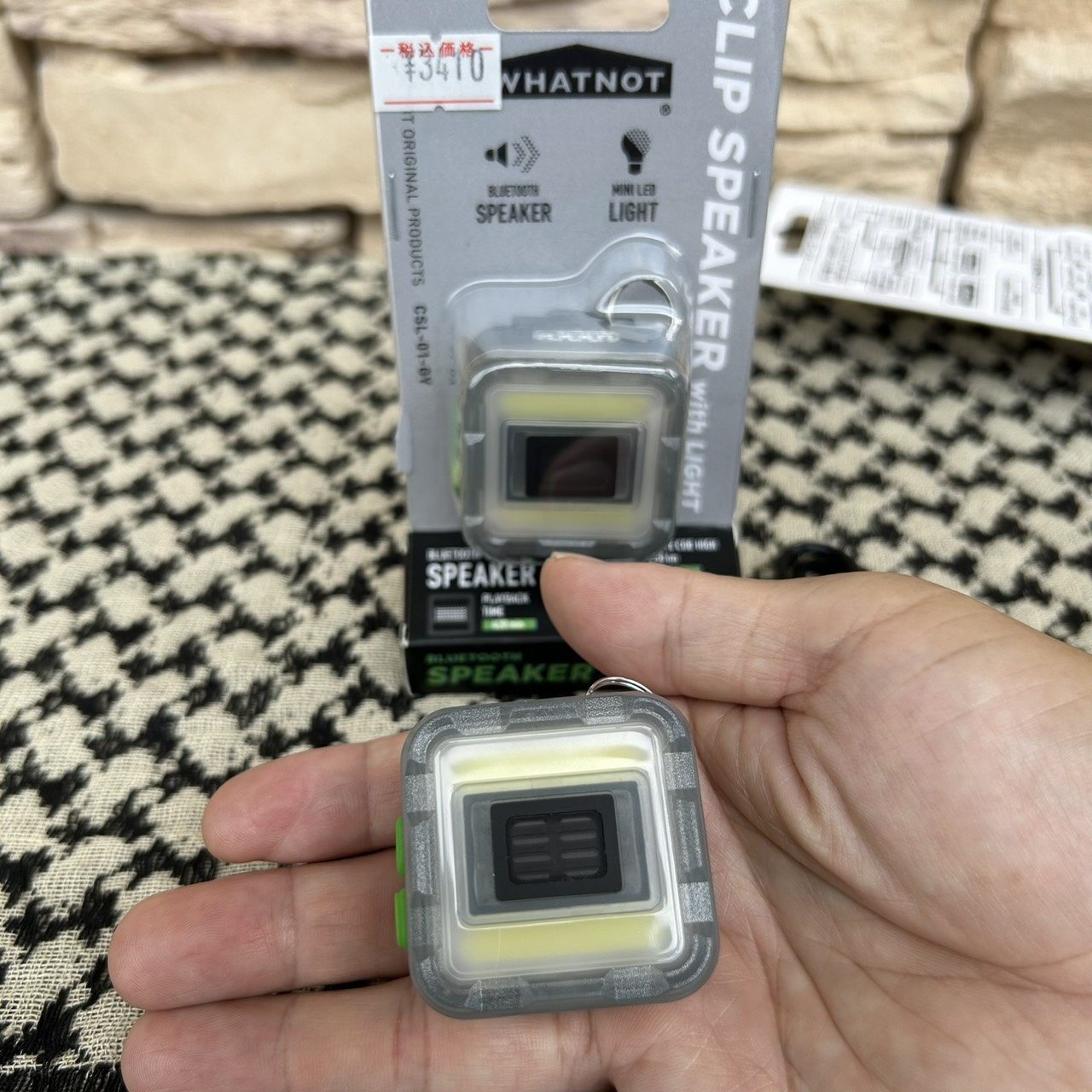 WHATNOT【🆕クリップスピーカー🔈withライト💡】が登場❗️入荷^ ^