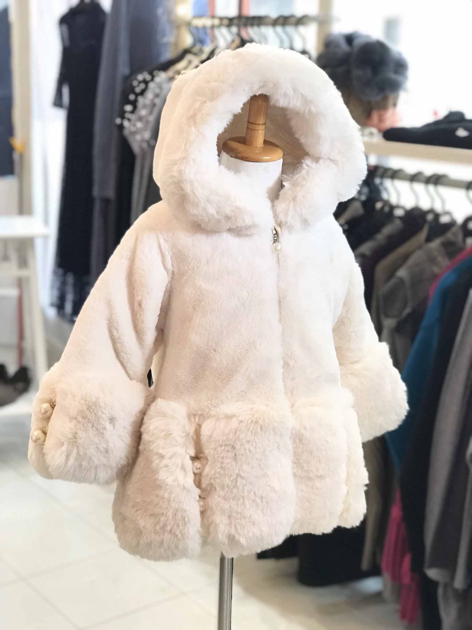 最強コート入荷！
