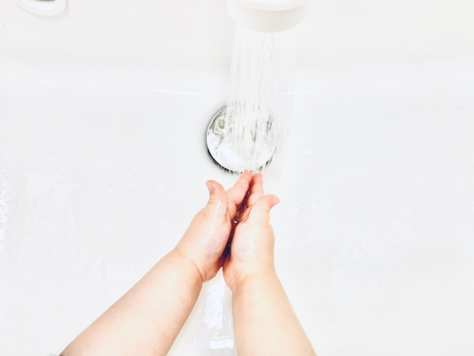 「うんちをトイレでできたよ！」を目指して～発達に特性のある子どもの排便習慣と、弄便への対処法～