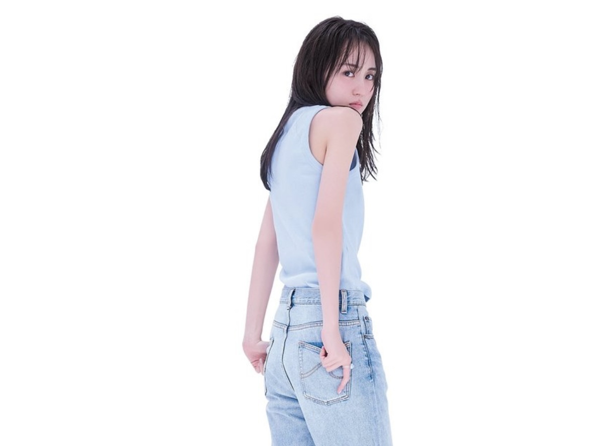 「ar web」賀喜遥香（乃木坂46）さん【雑誌衣装】