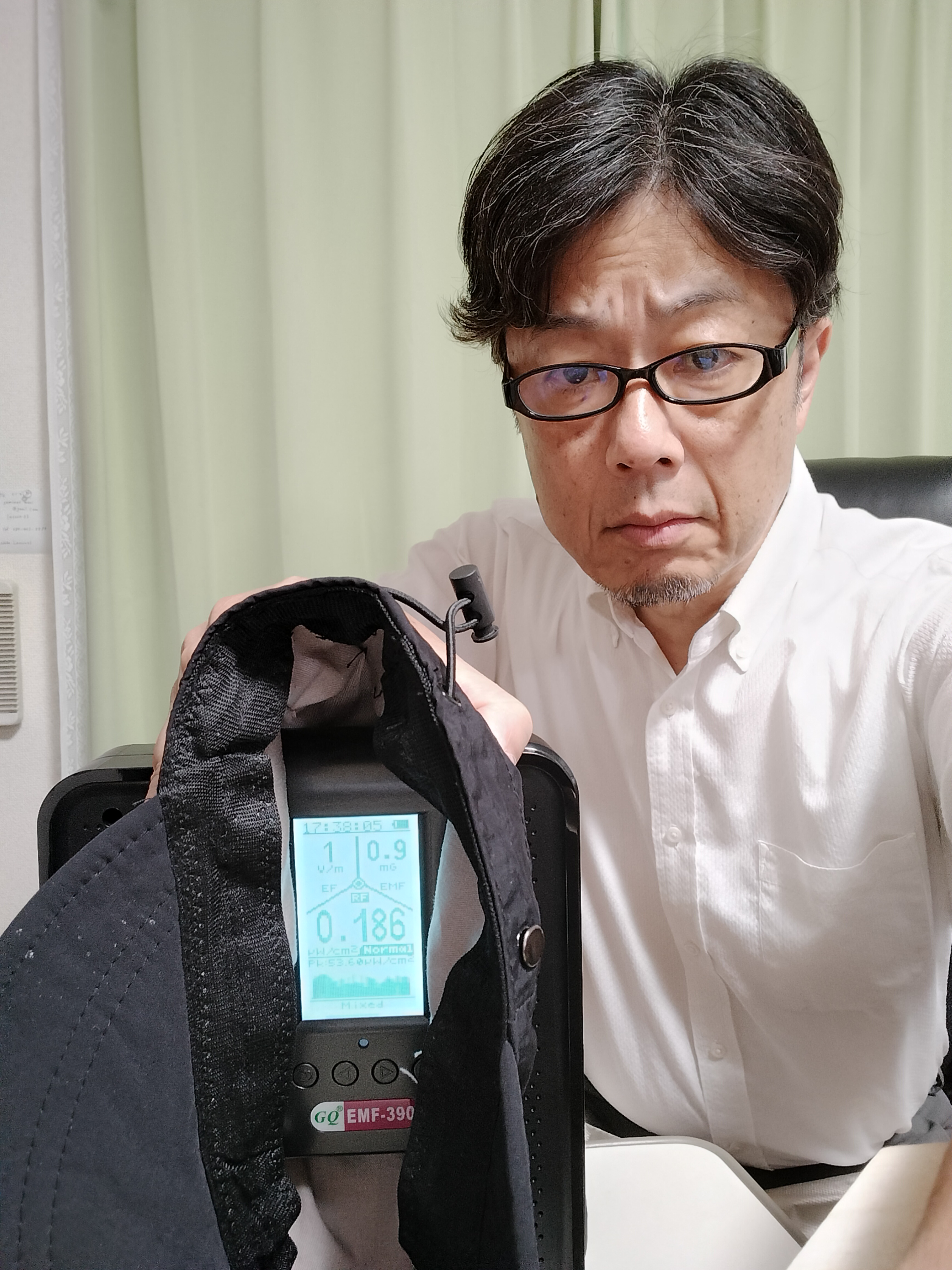 動画編集頑張ってます！