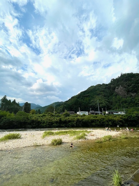 『川』ちょう＊ひんやり。夏も終盤か、