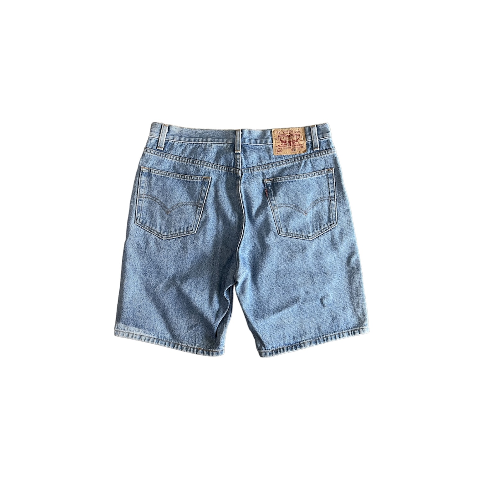夏はUSED denimの短パンで。