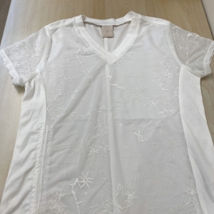 新しいカットソーＴシャツ・襟元Ｖネック直し