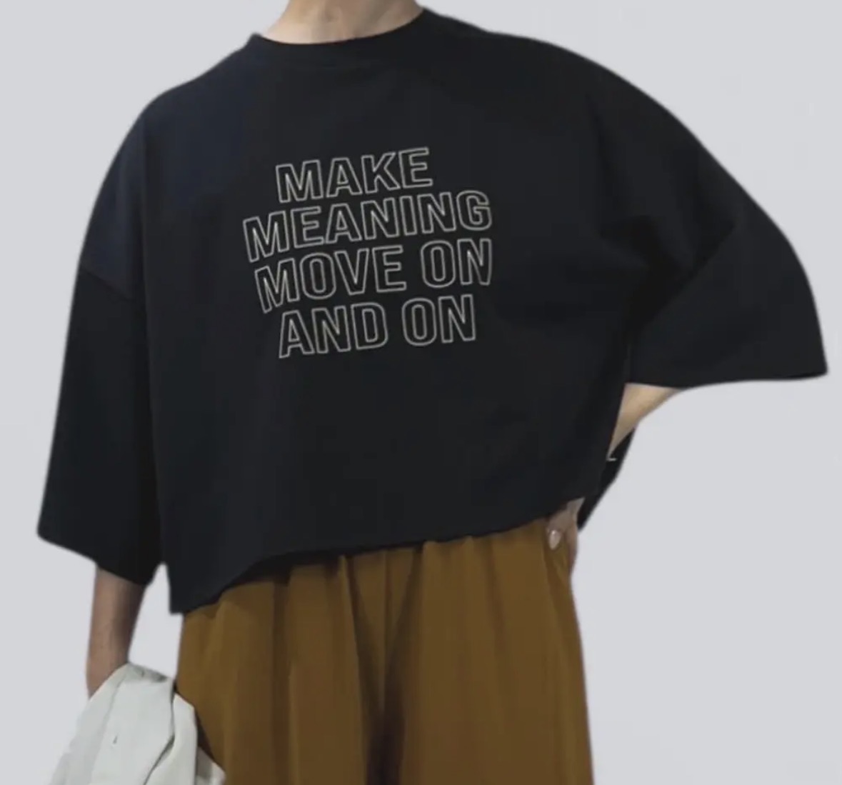 最近はちょっぴり肌寒いですね～そんな日にぴったりTシャツ