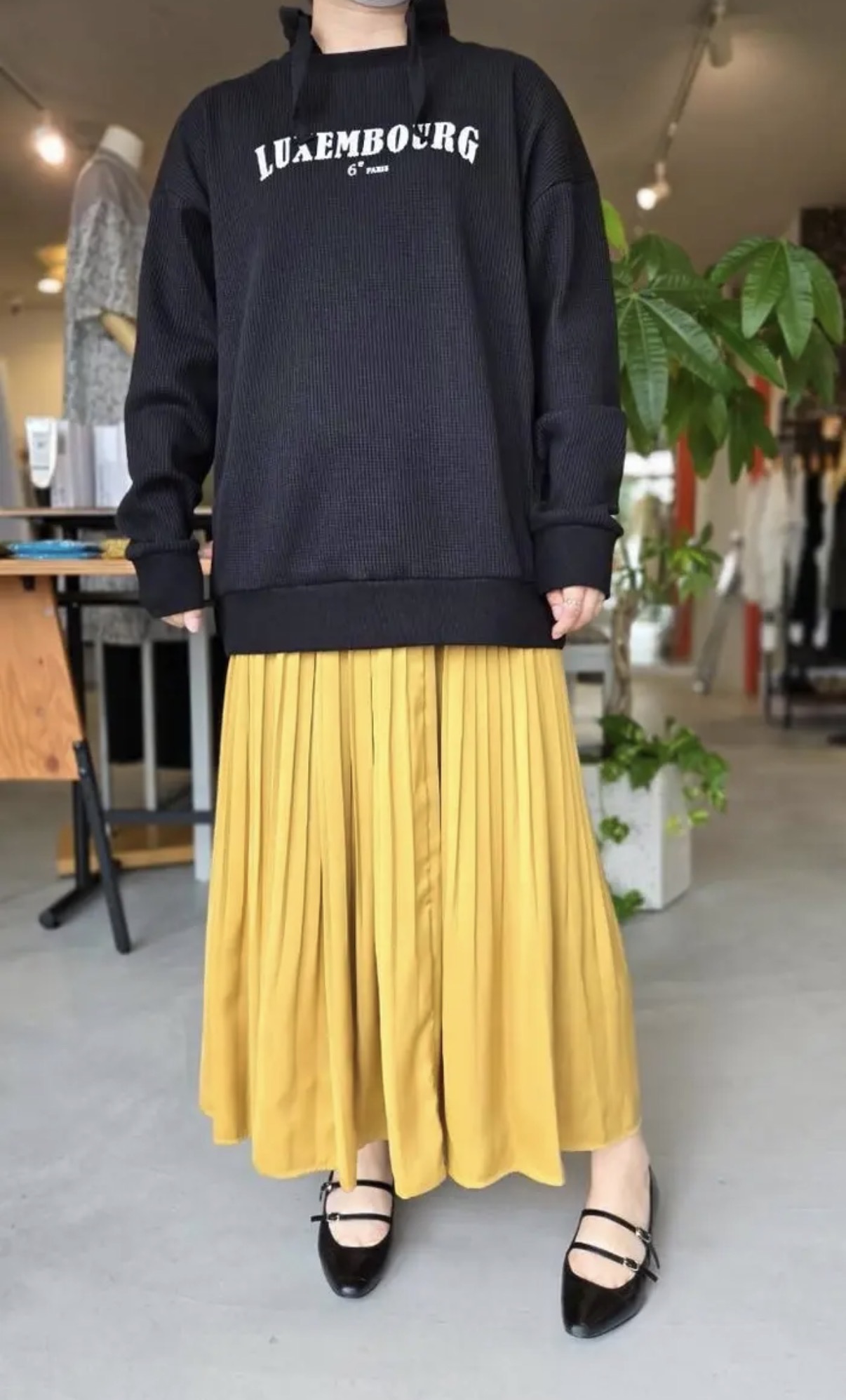 SOSOTTOソソット アンティークサテン消しプリーツスカート