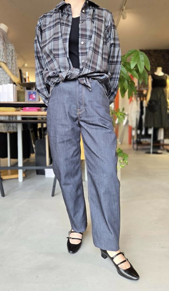 lelill(レリル) から、あら。素敵。ボウタイシャツが入荷しました✨