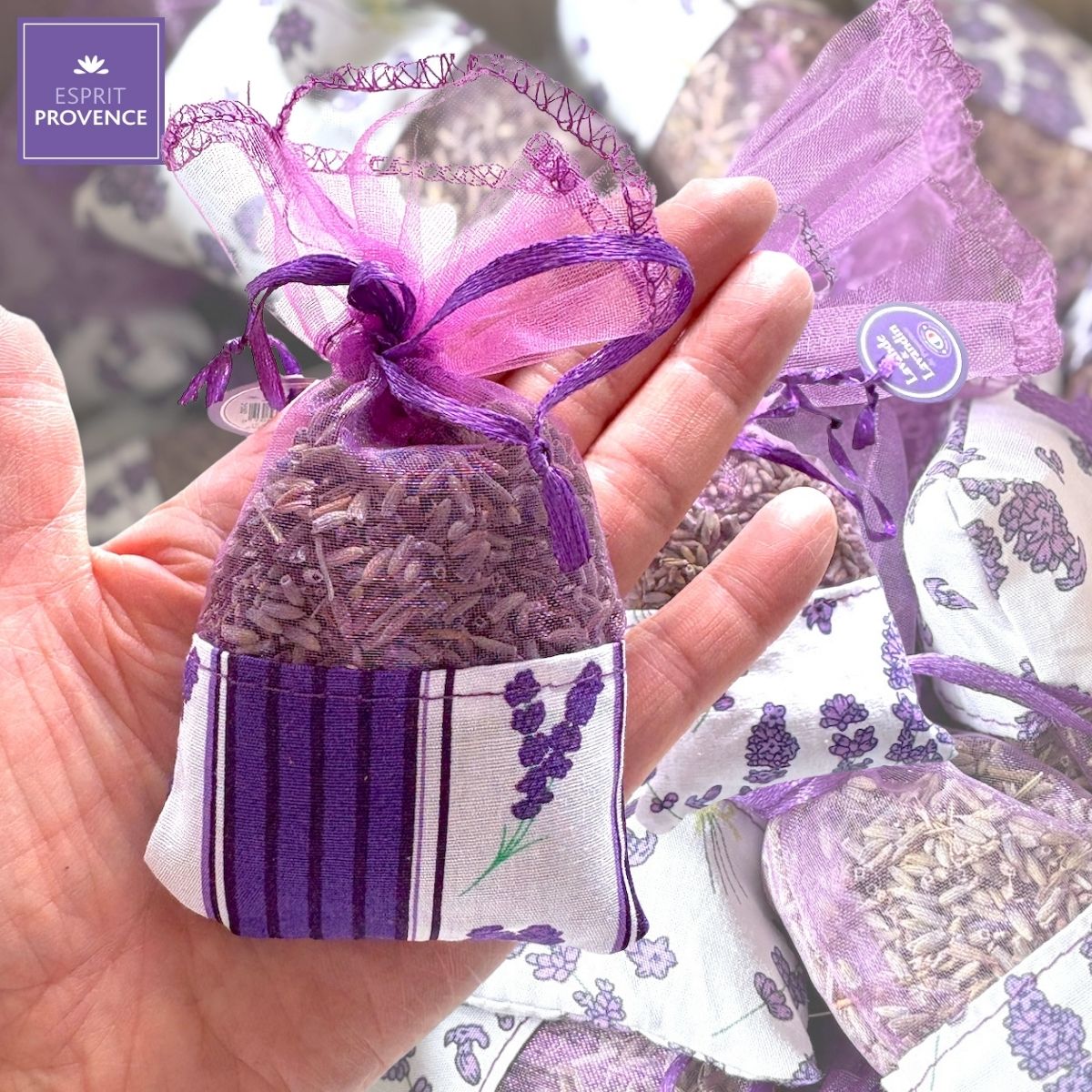 今年のラベンダーサシェ届きました。